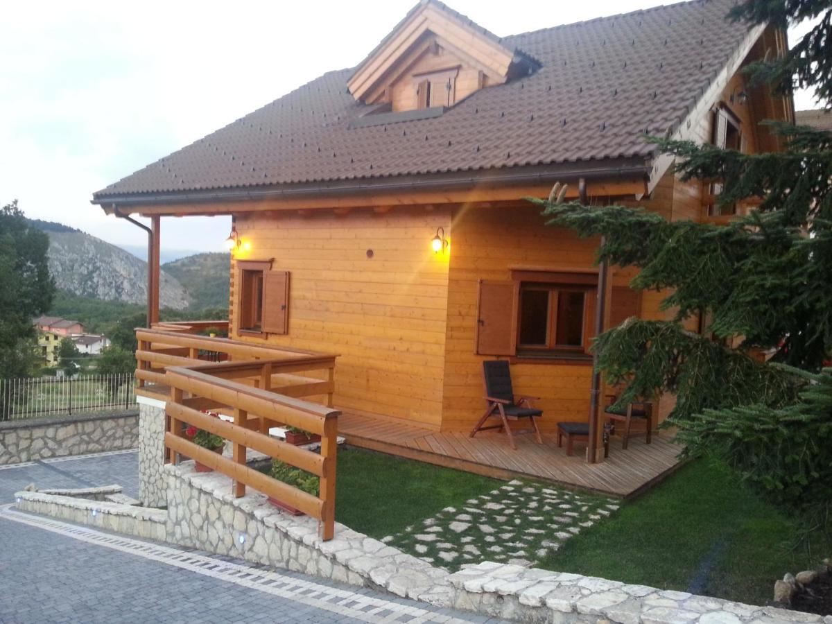 B&B Lo Chalet Di Ocre San Felice d'Ocre Dış mekan fotoğraf